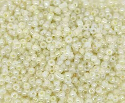 20 g de perles de rocaille économique ivoire nacré taille 10