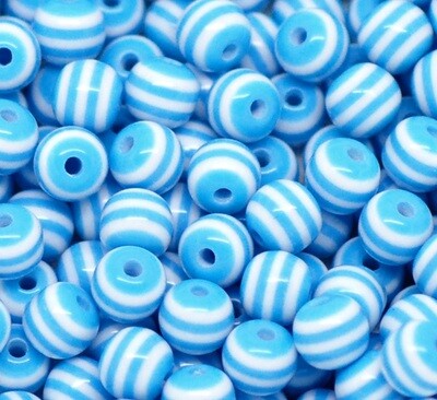 30 perles de résine rayées bleu ciel et blanc 6 mm