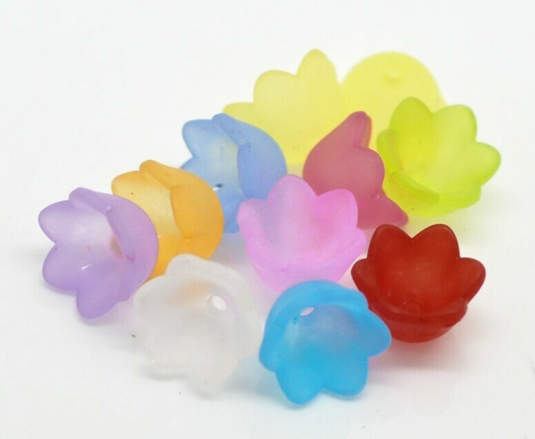 40 perles intercalaires fleur multicolores givrées en lucite 10 x 7 mm