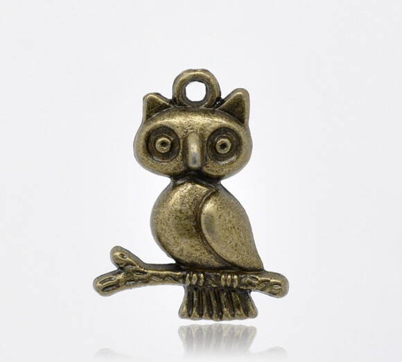 4 pendentifs petits hiboux métal couleur bronze 24x18 mm