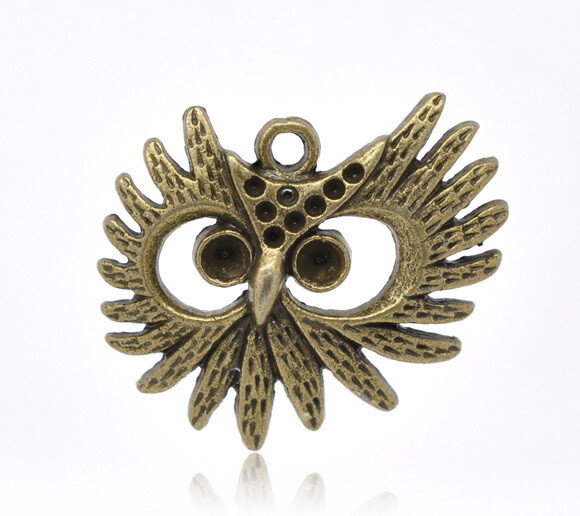 3 pendentifs breloques tête de hibou hirsute métal couleur bronze 31x29 mm