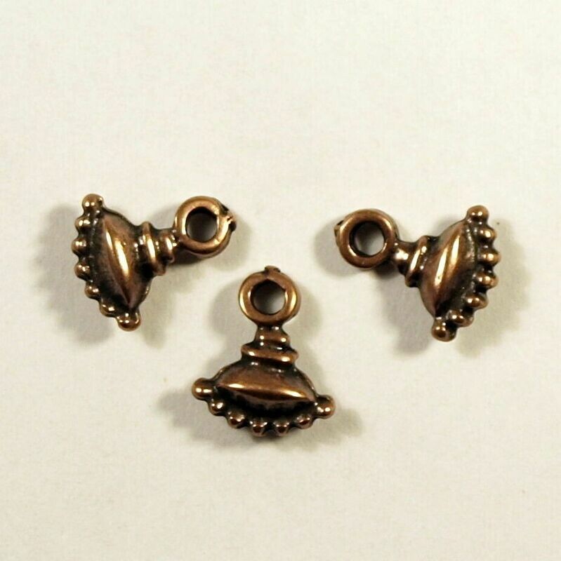 5 pendentifs breloques métal couleur cuivre "Thaï" 9x10 mm