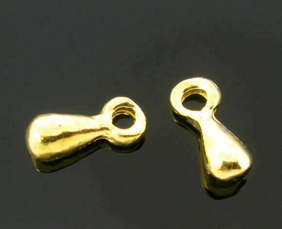30 petites breloques massue, goutte, dorées 3x7 mm