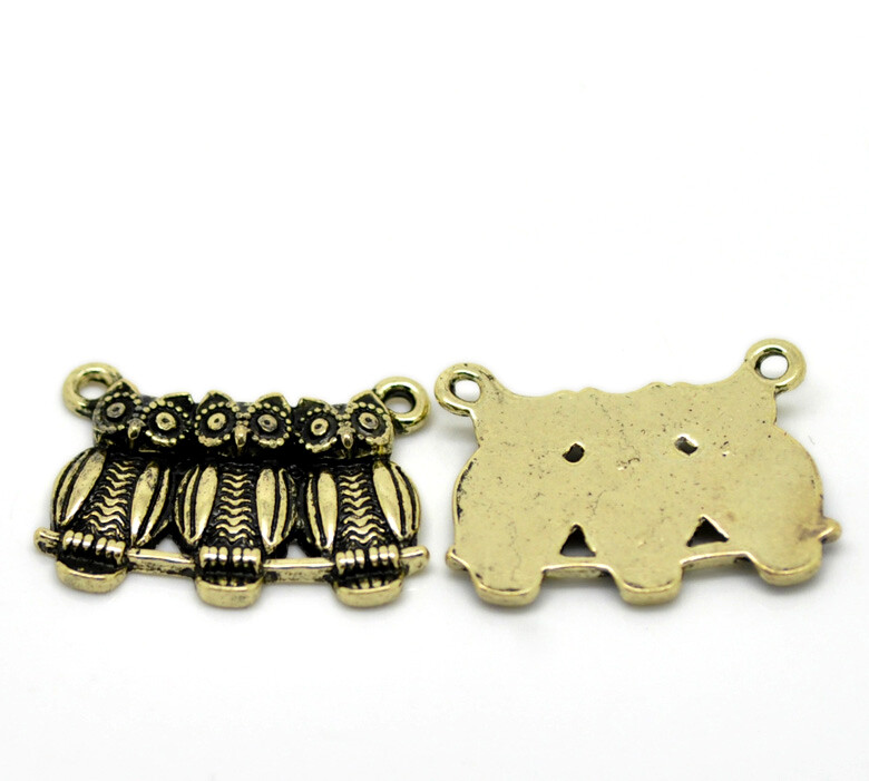 2 pendentifs dorés 3 chouettes hiboux  25 x 18 mm