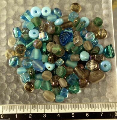 Mélange de perles de verre artisanales variées turquoise gris 50g