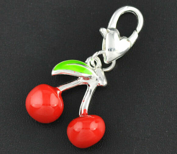 Pendentif breloque émaillée cerises 3D  16 x 16 mm monté sur mousqueton coeur