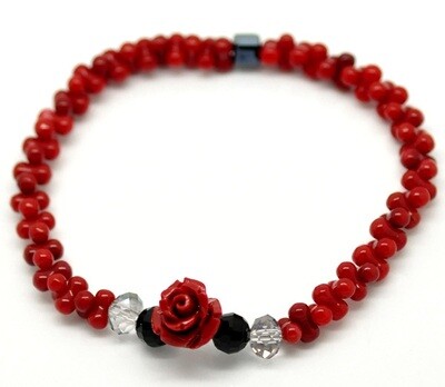 Bracelet perles rouges et fleur acrylique sur élastique 19 cm