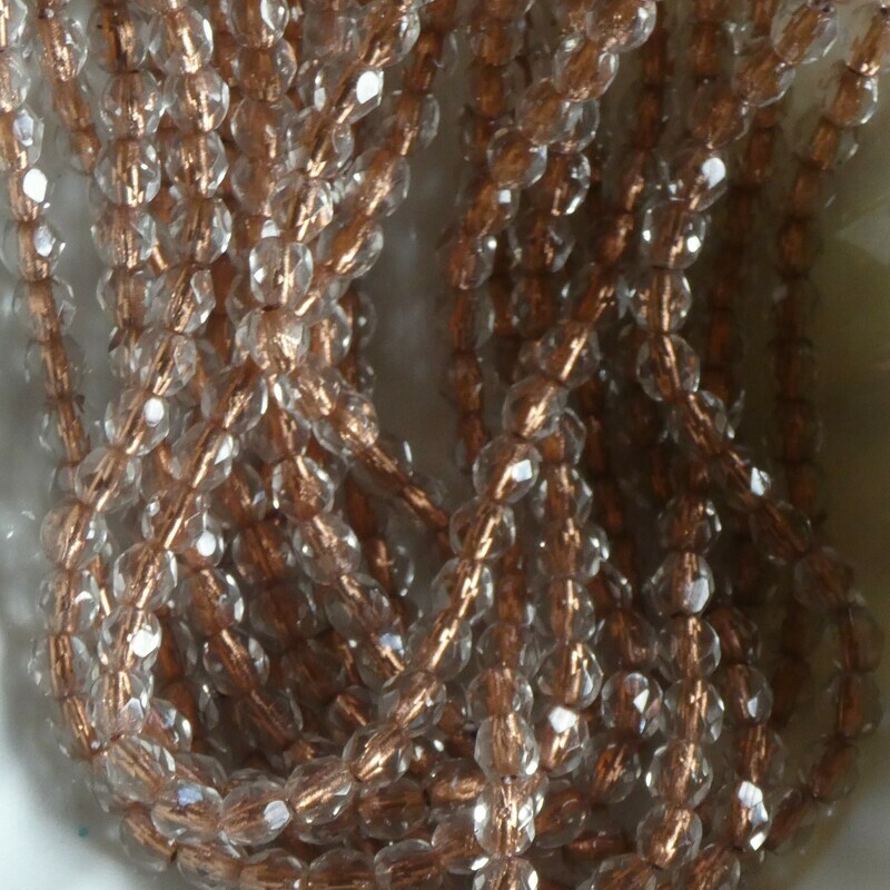 50 facettes de Bohème 4 mm couleur transparentes copper lined
