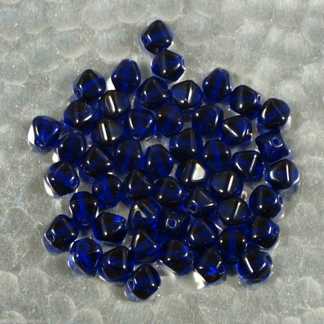 25 perles bicones double pyramide cobalt  6 mm
