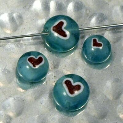 8 perles de verre artisanal ronde turquoise avec coeur rouge environ 6-8 mm