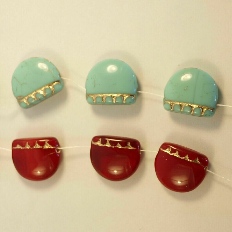 5 perles fantaisie en verre de Bohème feston rouge 14x17 mm