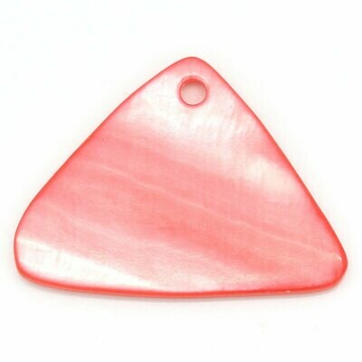 4 pendentifs triangles en coquillage nacré rose 29 x 21 mm
