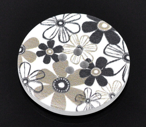 4 boutons en bois blanc fleuri quatre trous 30 mm