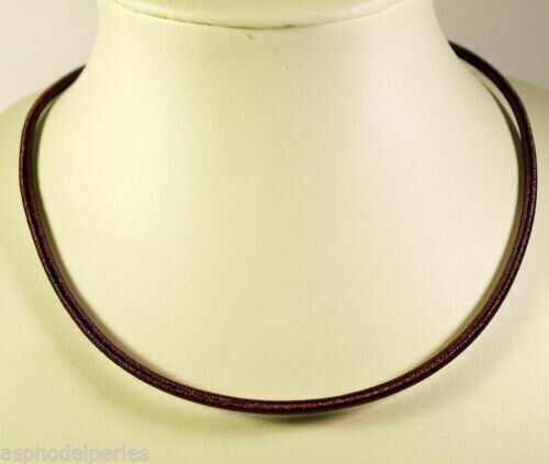 Tour de cou en soie couleur bordeaux 48-52 cm avec fermoir argenté