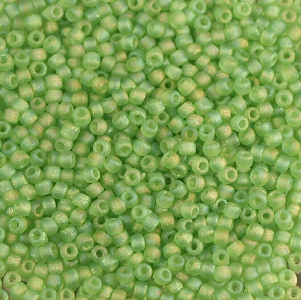 10 g de perles de rocaille  Chartreuse Matte AB F258A taille 11