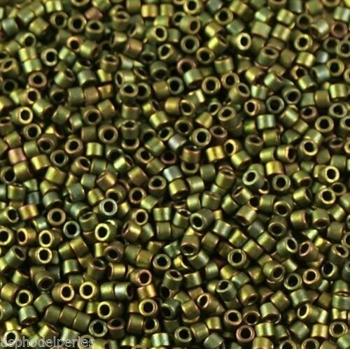 7,2 g de perles délicas ref 0327 Matte dark green iris taille 11