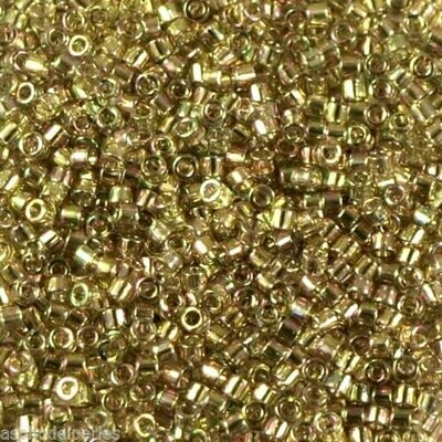 7,2 g de perles délicas ref 0107 Transparent gray rainbow gold luster taille 11