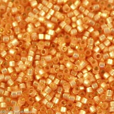 7,2 g de perles délicas ref 0622 dyed peach silver lined albaster taille 11