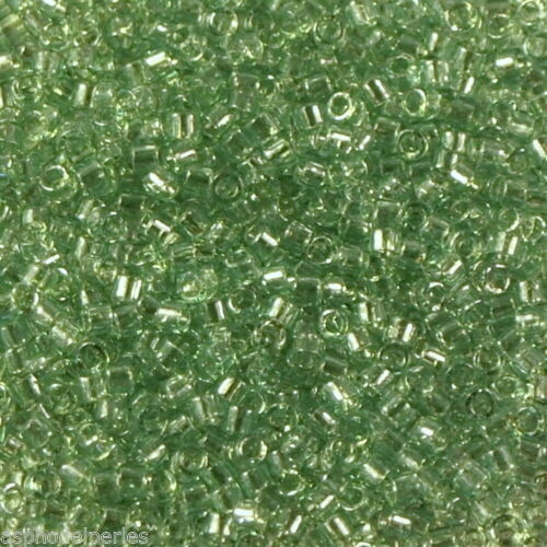 7,2 g de perles délicas Transparent sea foam luster ref 0112 taille 11