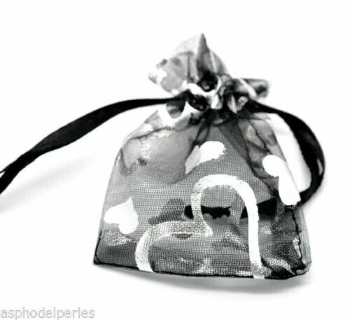 3 sachets en organza noir décor coeurs argentés 9 x 7 cm