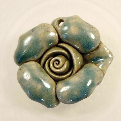 Perle en céramique unie gris-bleue 32 mm