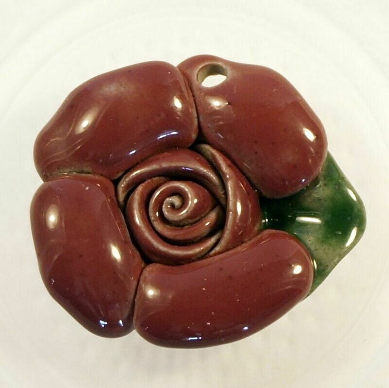 Perle en céramique bordeaux  32 mm