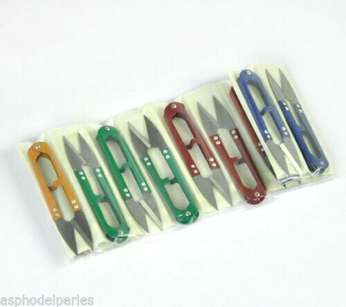 Paire de mini ciseaux 11 x 2,5 mm rouge