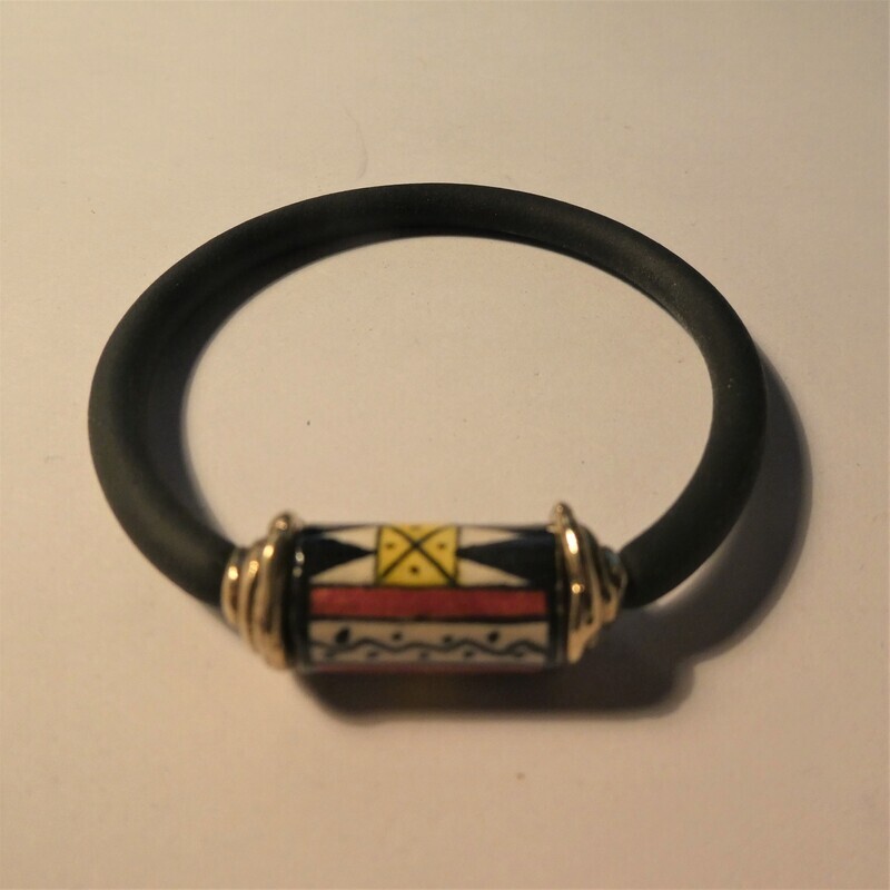 Bracelet perle céramique sur caoutchouc