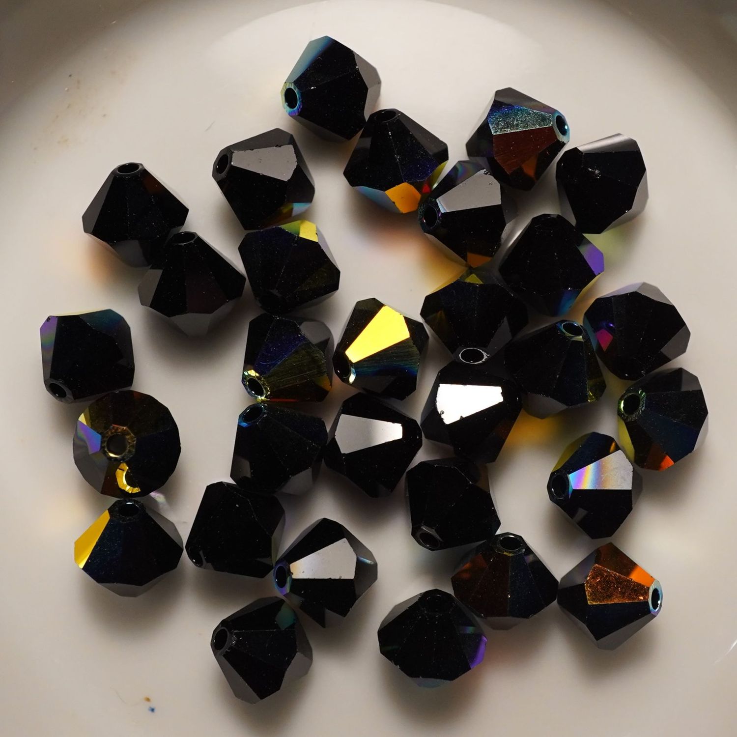 20 perles  toupies en cristal de Swarovski  5301 Jet AB 6 mm