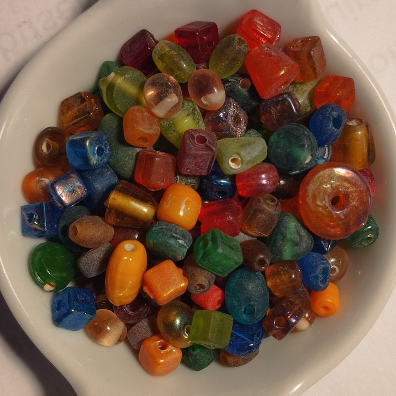 Mélange de perles de verre artisanales variées orient 50g