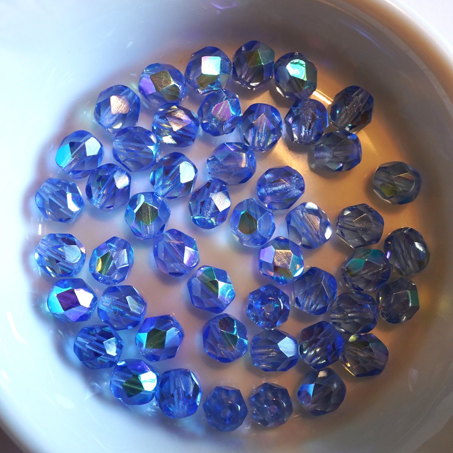 50 facettes de Bohème 6 mm saphire AB