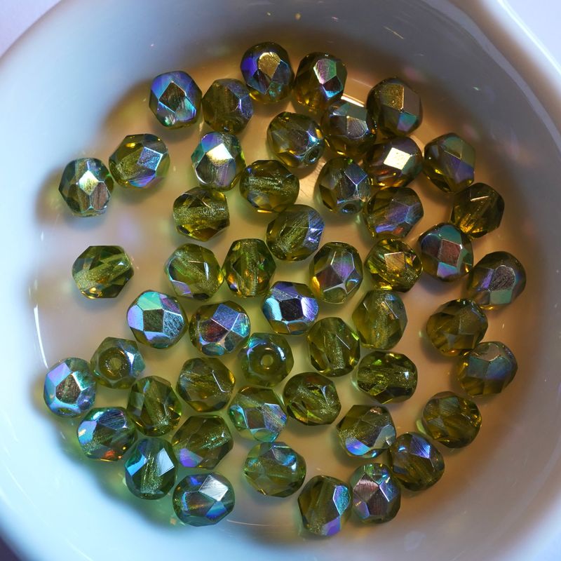 50 facettes de Bohème 6 mm olive AB