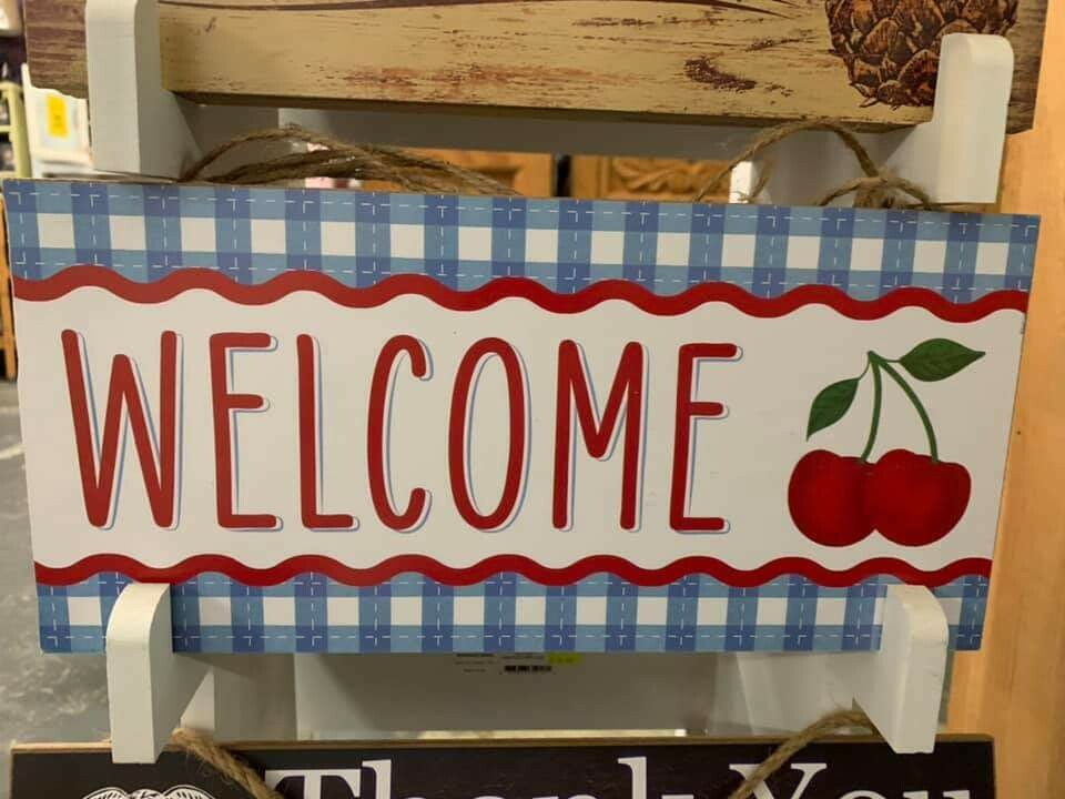 Welcome Sign with Cherries 6" x 12.5"
