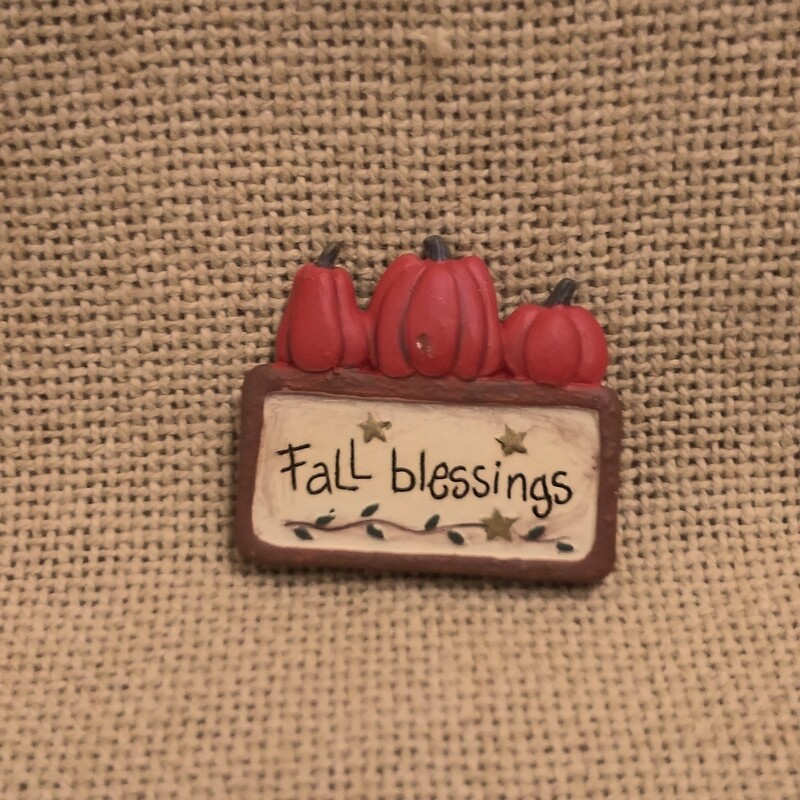 Fall Pin with 3 Pumpkins 1 3/4" x 2"