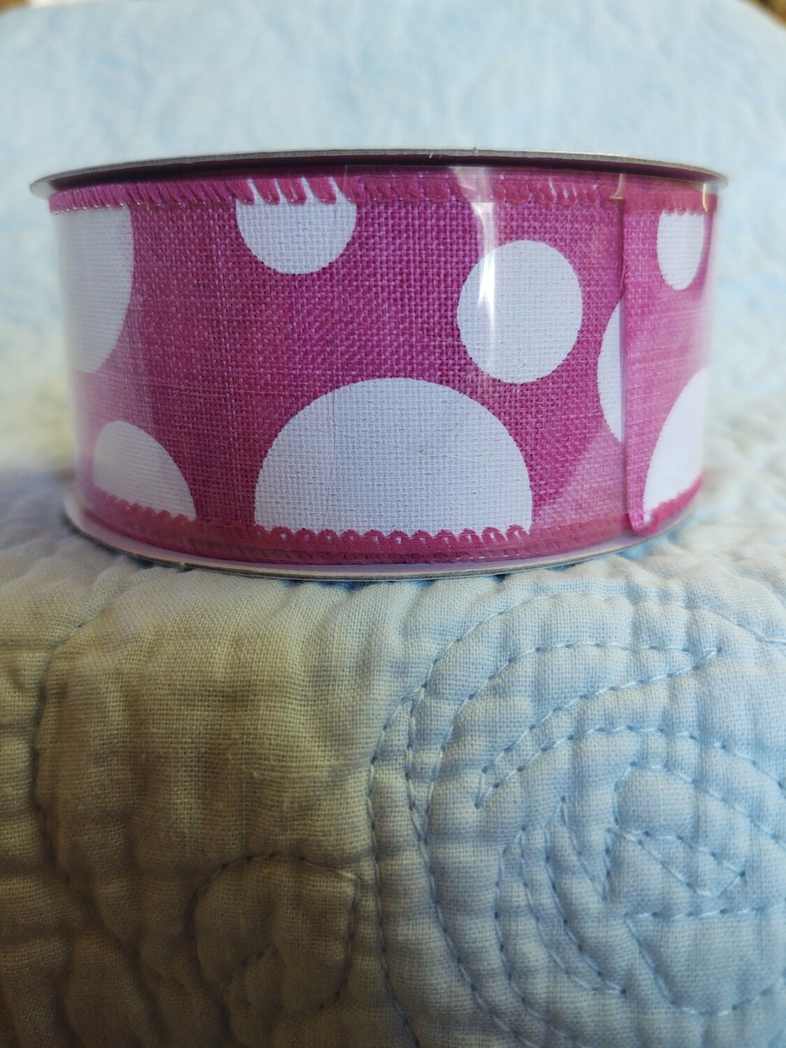 1.5"x 10 yds White Dots on Pink Ribbon