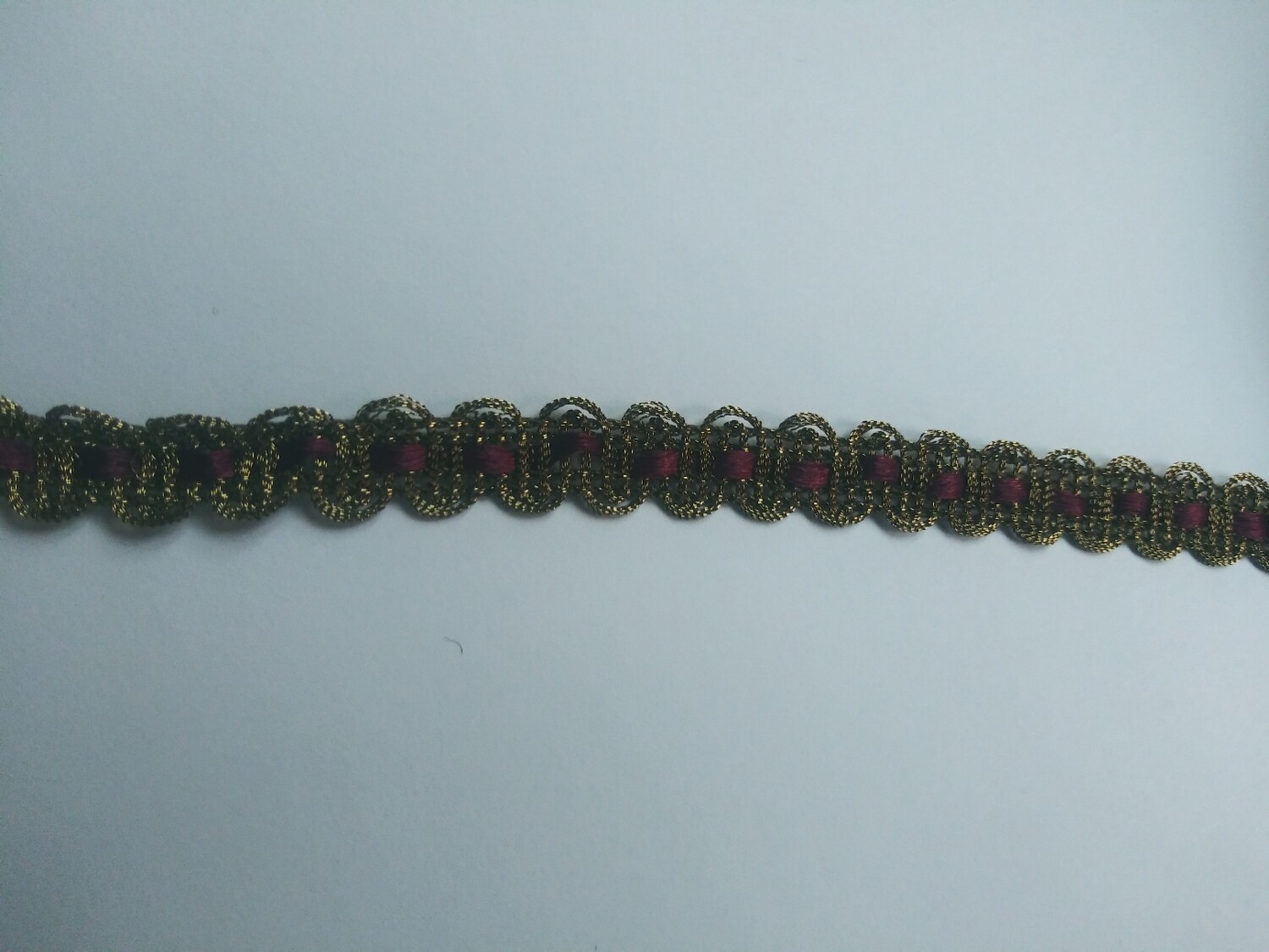 Gold & Cranberry Trim 3/8" x 18 Yards Reel