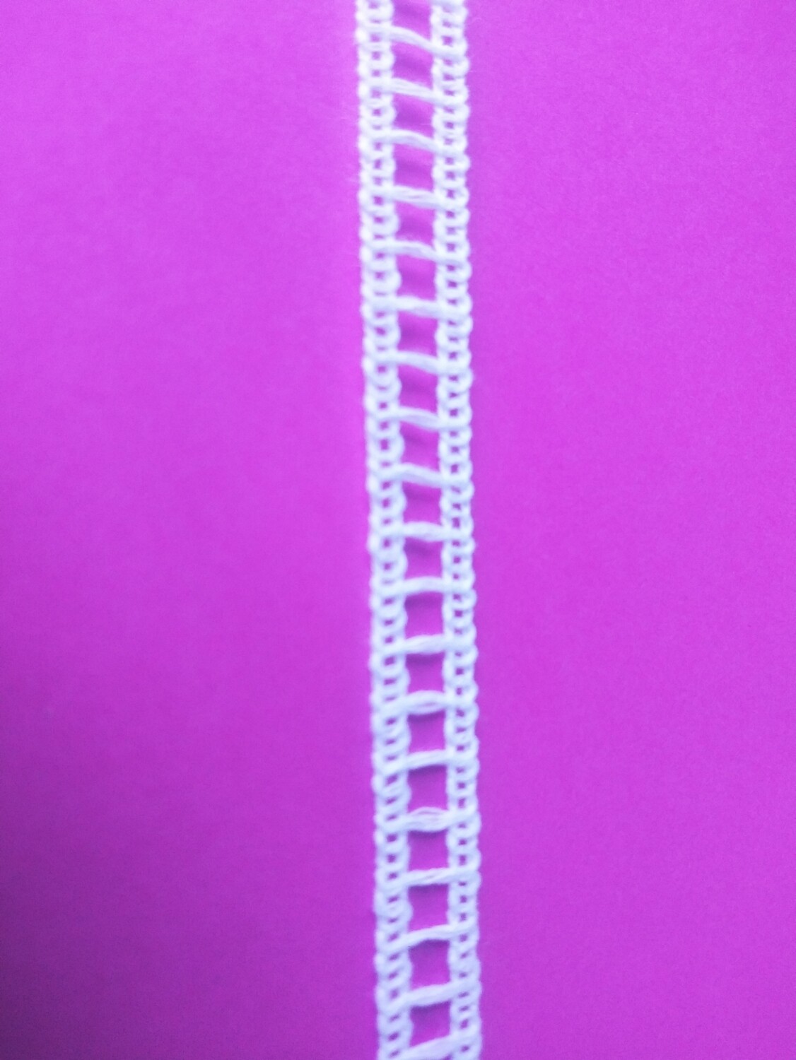 White Trim 3/8" x 25 Yards Reel