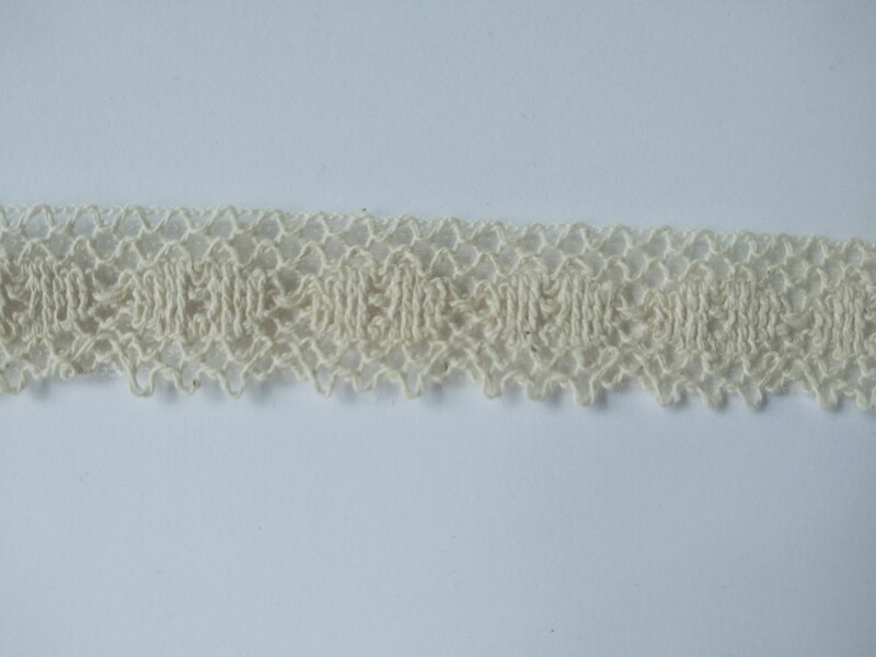 Natural Flat Trim 7/8" Wide 25 Yard Reel