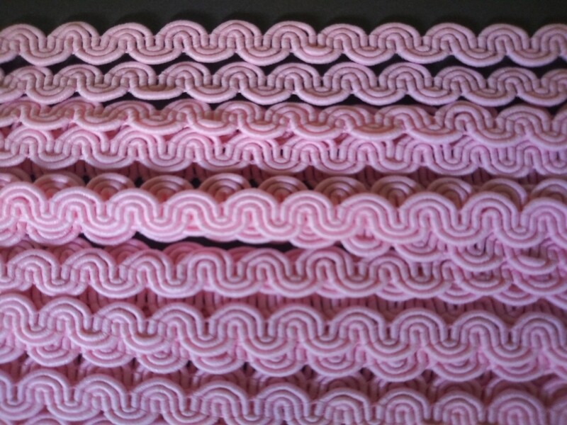Light Pink Ric Rac Trim 1/4" 36 Yard Reel