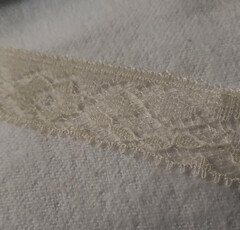 Natural Polyester Lace 5/8" Wide x 36 Yard Reel