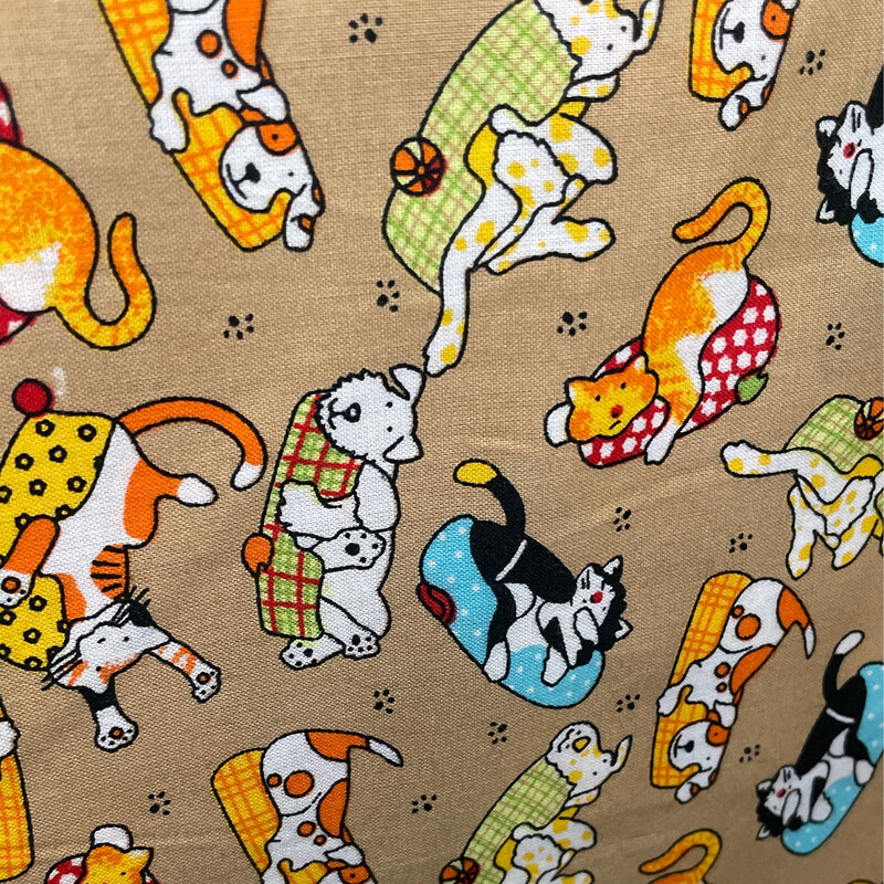 Cats & Dogs