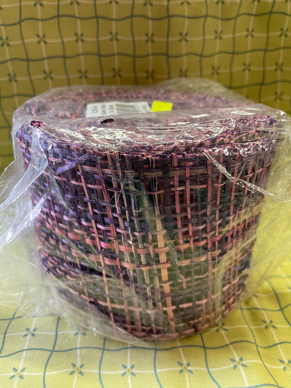 Purple/Pink Paper Jute Burlap Mesh 4 X 10 Purple/Pink Paper Jute Burlap Mesh 4 X 10