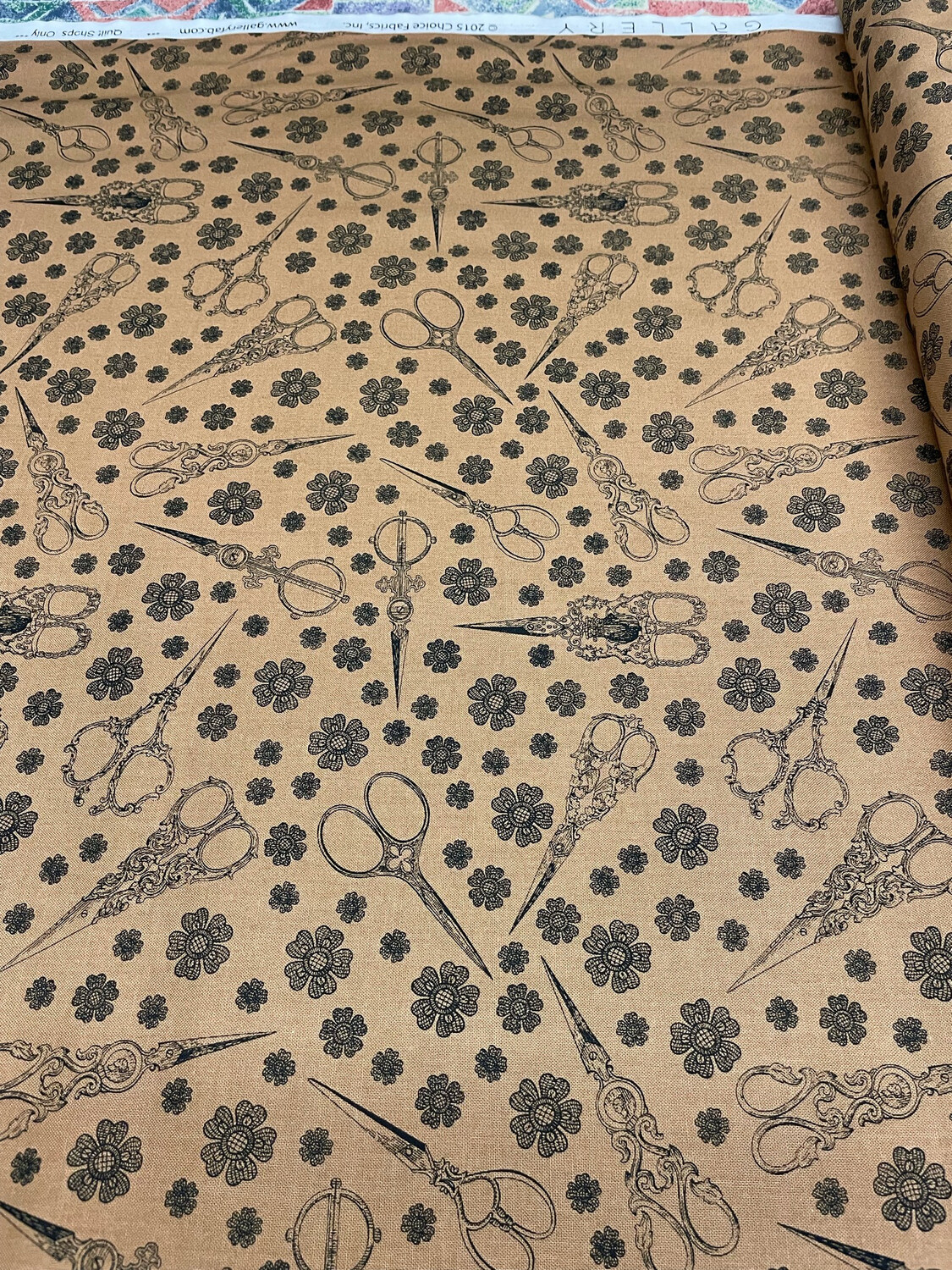 Scissors By Gallery For Choice Fabrics