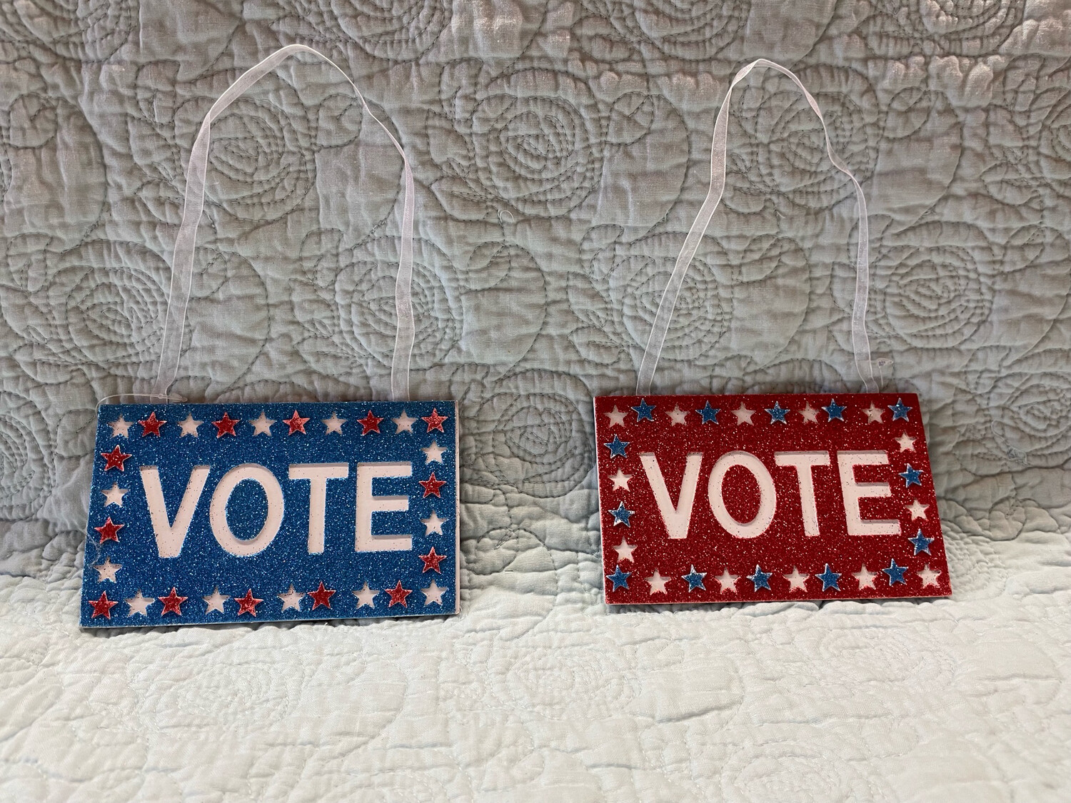 Reversible Vote Sign With Hanger