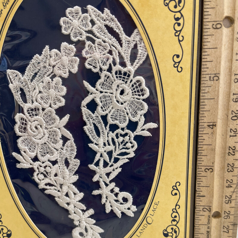 Vintage Land O Lace Embellishments Vintage Land O Lace Embellishments