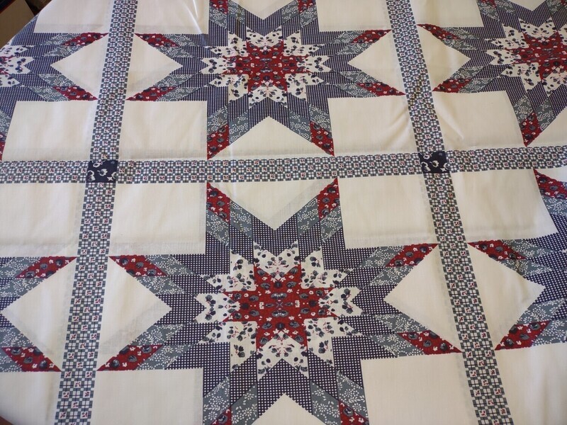 90" Calico Star Gray Quilt Top Print, 3 Yards