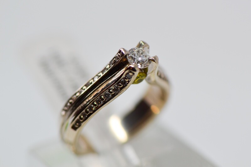 Ladies Diamond Engagement Ring Ladies Diamond Engagement Ring
