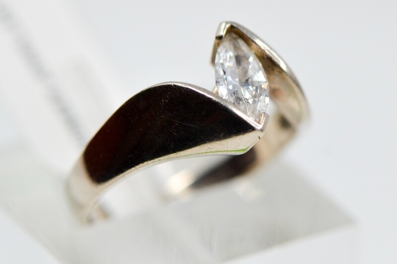 Ladies Solitaire Marquise Diamond Ring Ladies Solitaire Marquise Diamond Ring