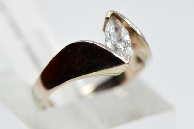 Ladies Solitaire Marquise Diamond Ring