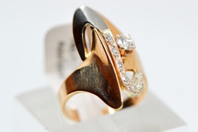 Ladies Abstract Diamond Ring